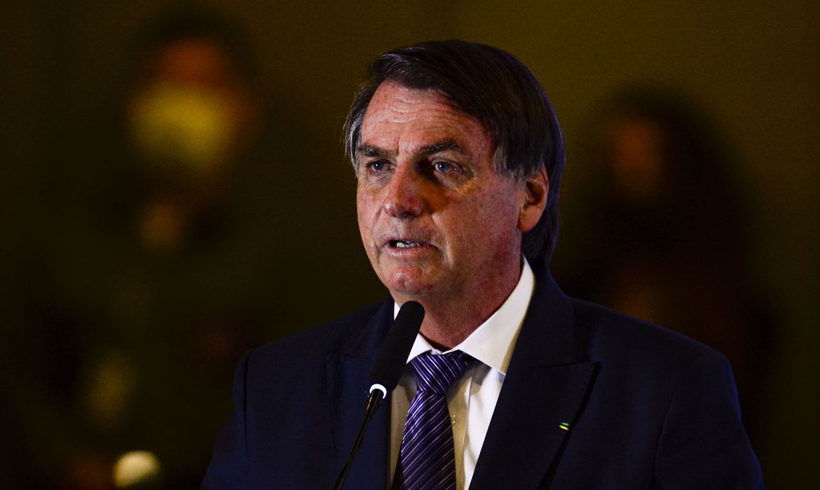 Fenômeno na internet, bispo Bruno Leonardo declara apoio a Bolsonaro