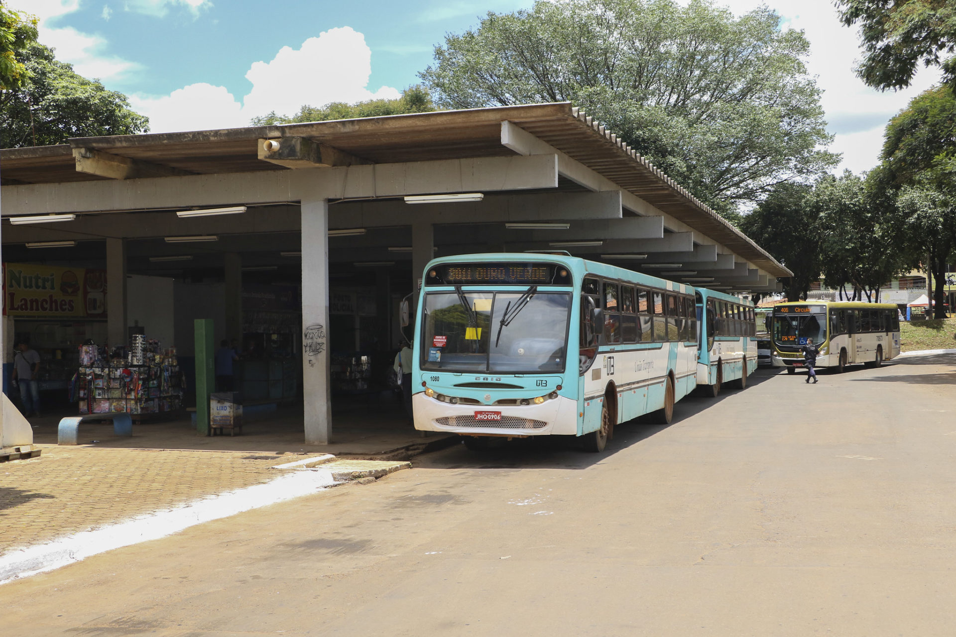 How to get to AeC in Juazeiro Do Norte by Bus?