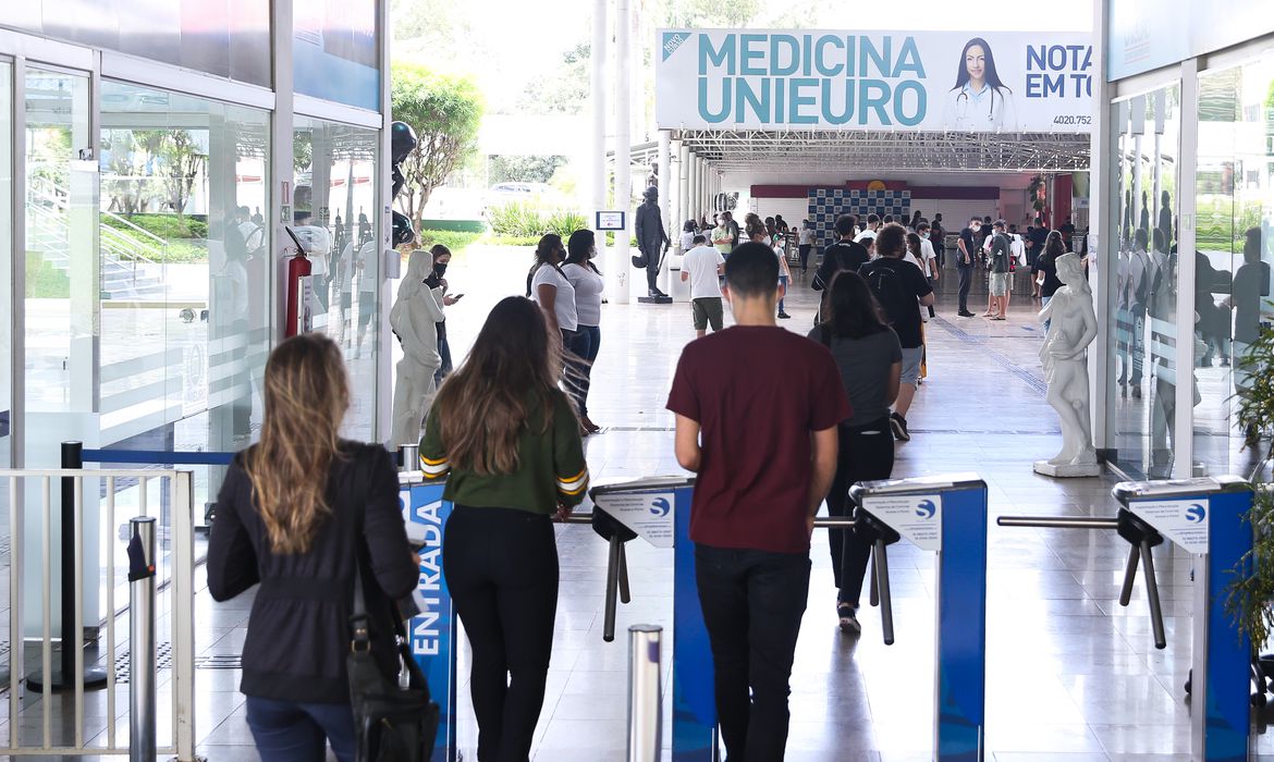 r Gato Galáctico promove encontro com fãs no Shopping Parque  Balneário - Diário do Litoral